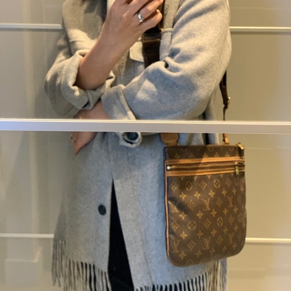 Authentic Monogram Louis Vuitton Bosphore bag - Picture 4 of 4